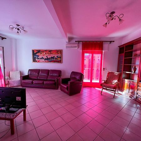 شقة Casa Davi تْشيفالو المظهر الخارجي الصورة